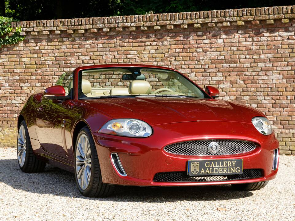 Image 25/50 of Jaguar XK (2011)