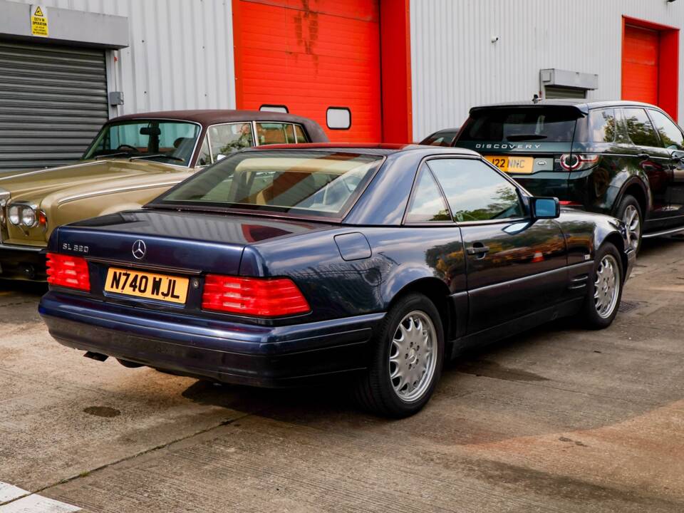 Image 40/44 de Mercedes-Benz SL 320 (1996)