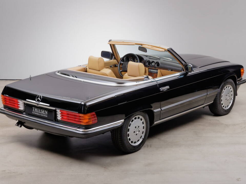 Imagen 11/36 de Mercedes-Benz 560 SL (1987)