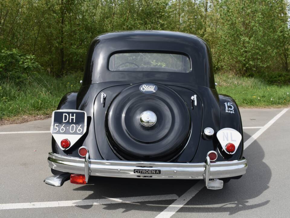 Image 19/57 de Citroën Traction Avant 15/6 (1950)