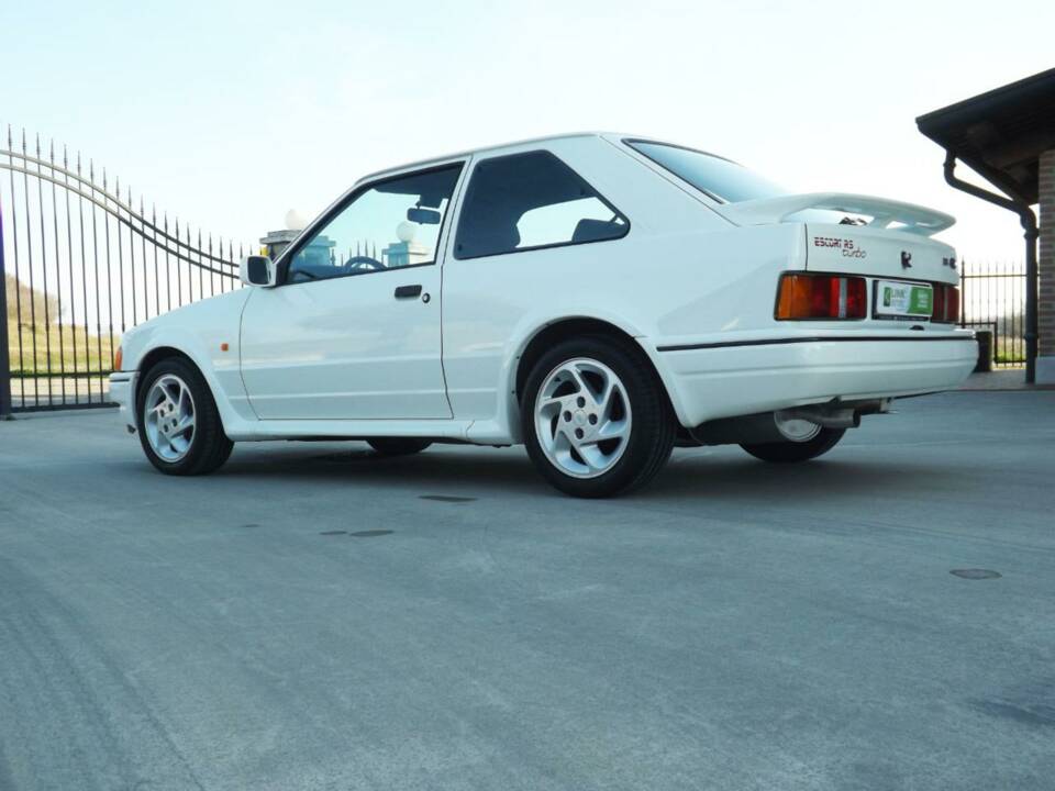 Immagine 9/50 di Ford Escort turbo RS (1987)