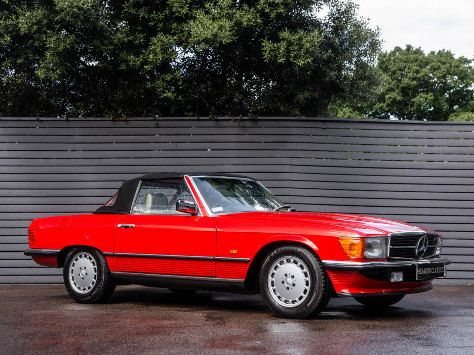 Image 2/59 of Mercedes-Benz 300 SL (1989)