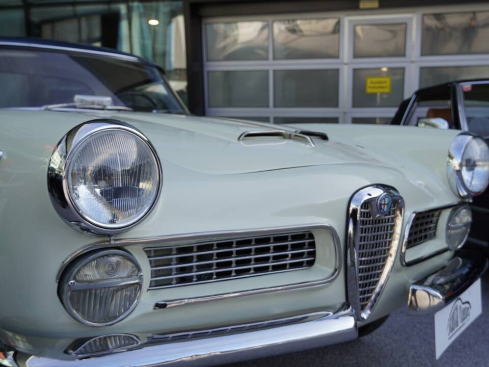 Immagine 3/41 di Alfa Romeo 2000 Spider (1959)