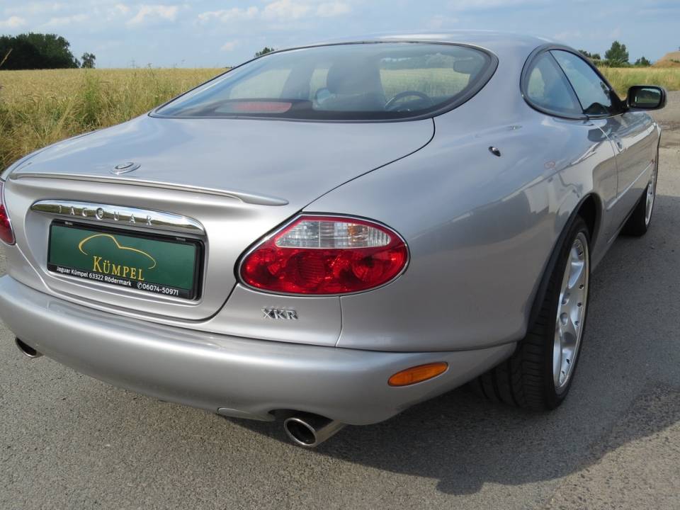 Afbeelding 6/50 van Jaguar XKR Silverstone (2000)