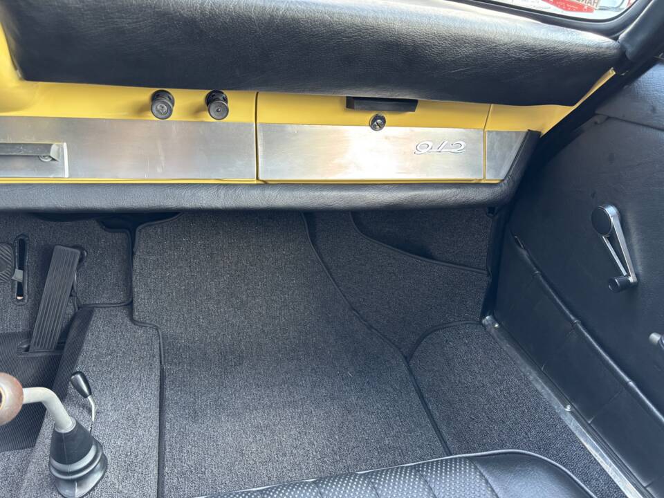 Image 36/70 of Porsche 912 (1965)