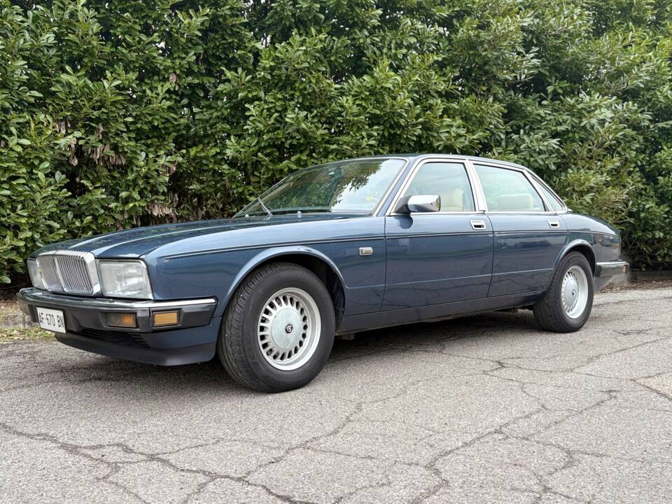 Immagine 1/31 di Jaguar XJ 40 (XJ-R) (1989)