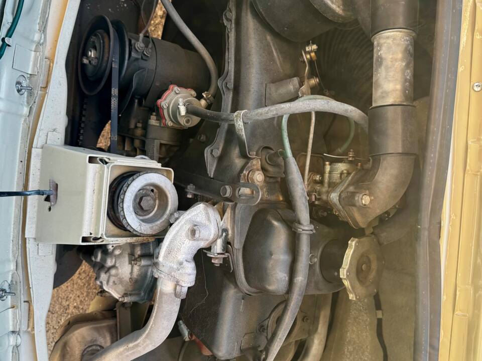 Image 15/39 of FIAT 500 F (1968)