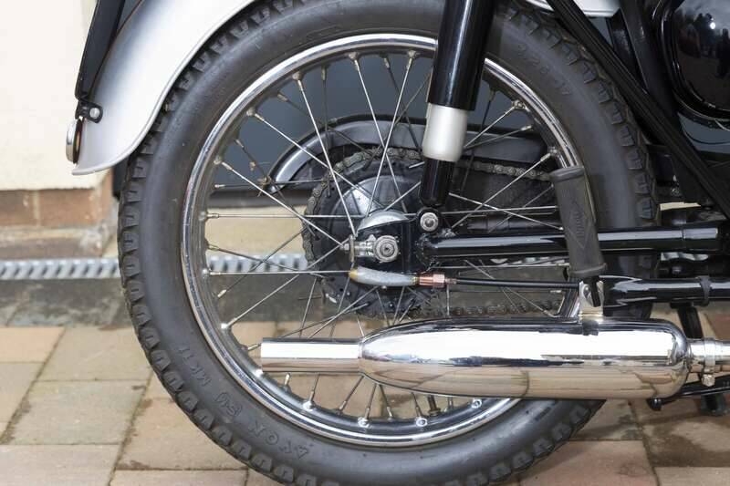 Image 9/23 of Triumph T 20 Tiger Cub (1960)