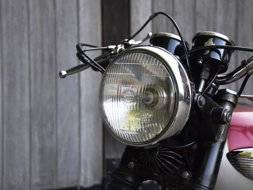 Bild 19/38 von Triumph DUMMY (1968)