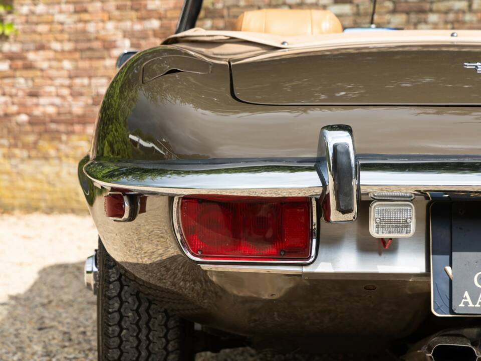 Image 40/50 de Jaguar Type E V12 (1973)
