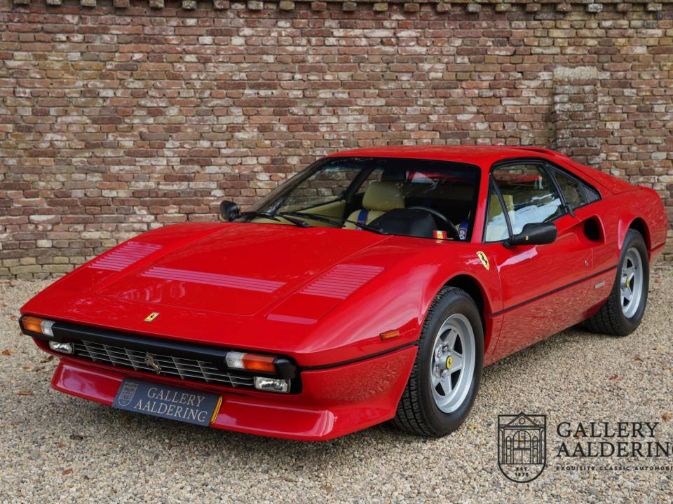 Image 17/50 of Ferrari 308 GTBi Quattrovalvole (1984)