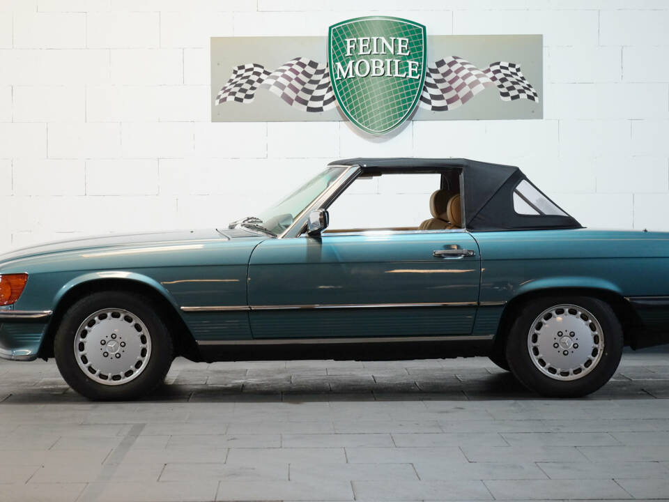 Bild 4/42 von Mercedes-Benz 560 SL (1989)