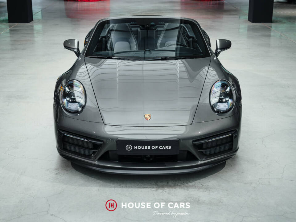Image 3/25 of Porsche 911 Carrera 4 GTS (2023)