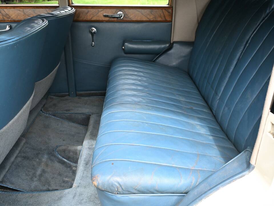 Bild 7/50 von Rolls-Royce 20/25 HP Sport Saloon (1933)