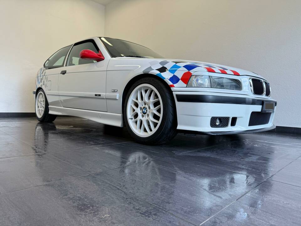 Bild 4/22 von BMW 318ti Compact (1997)