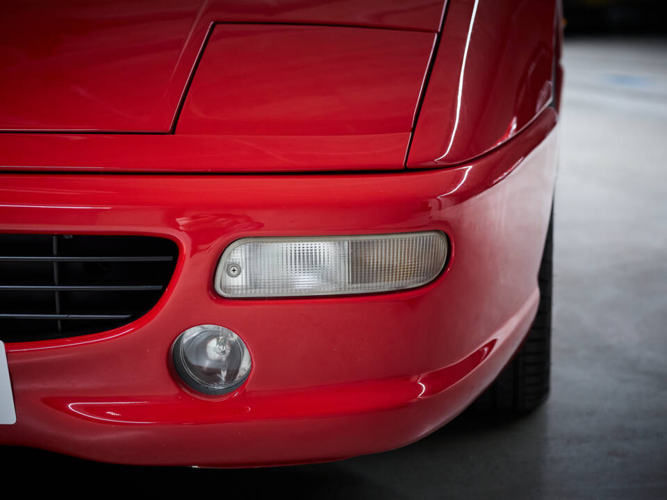 Image 47/99 of Ferrari F 355 Berlinetta (1997)