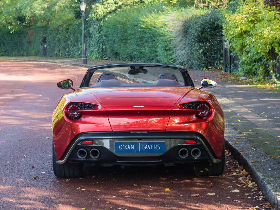 Immagine 70/70 di Aston Martin Vanquish Zagato Volante (2017)