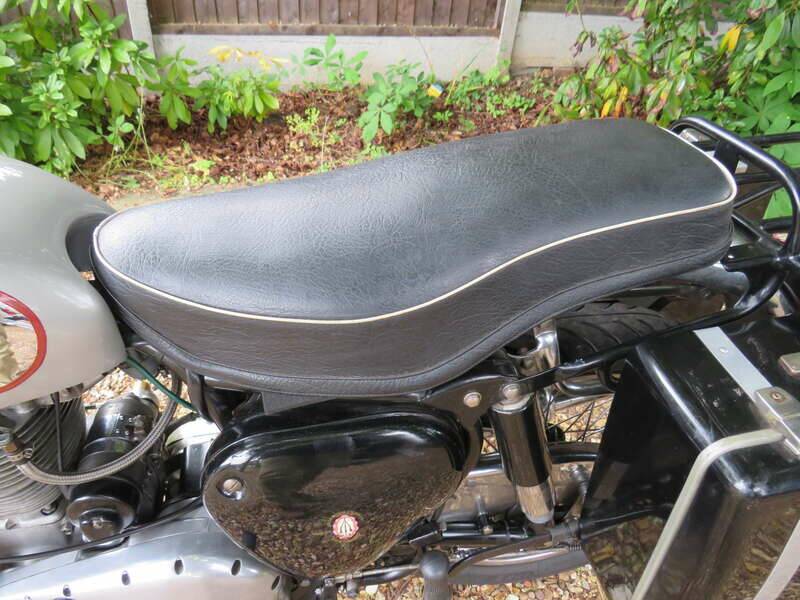 Immagine 19/50 di BSA DBD 34 Gold Star (1958)