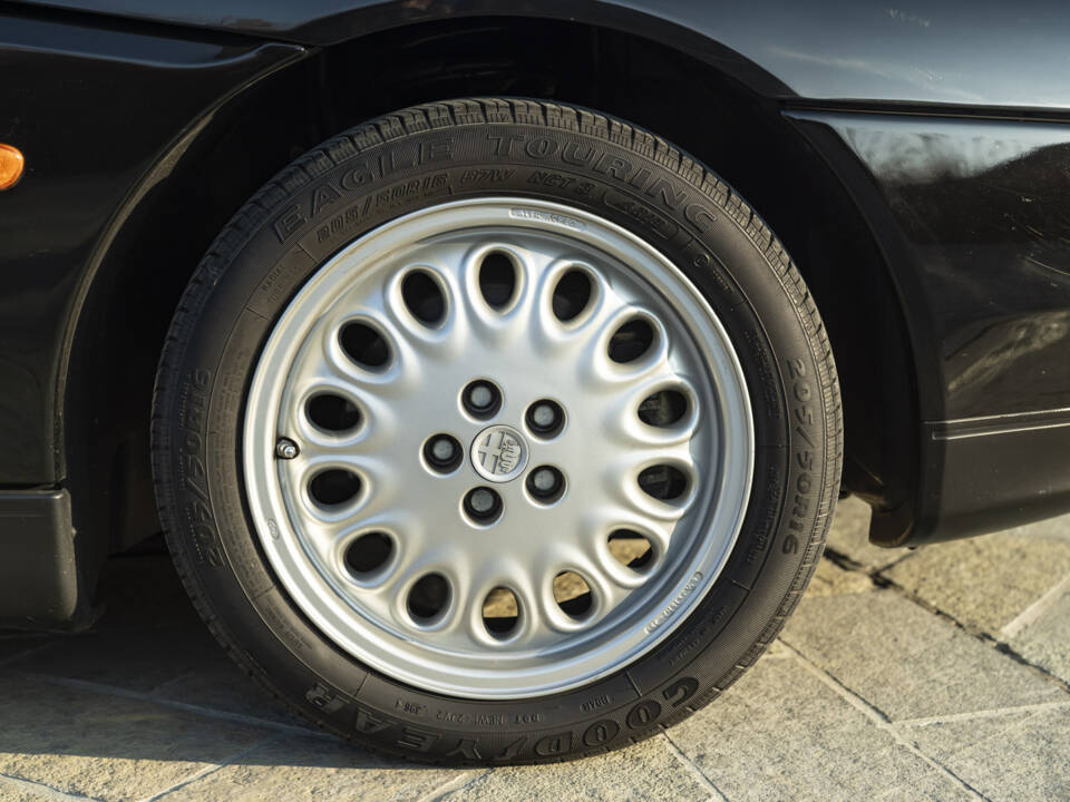 Bild 17/34 von Alfa Romeo GTV 2.0 V6 Turbo (1996)