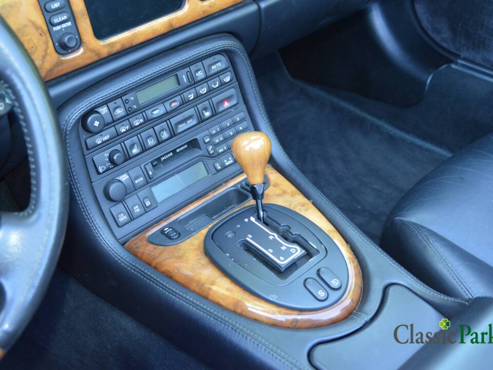 Afbeelding 48/50 van Jaguar XKR (2000)