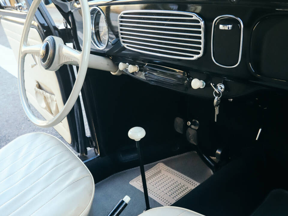 Image 96/130 of Volkswagen Beetle 1200 Export &quot;Oval&quot; (1954)