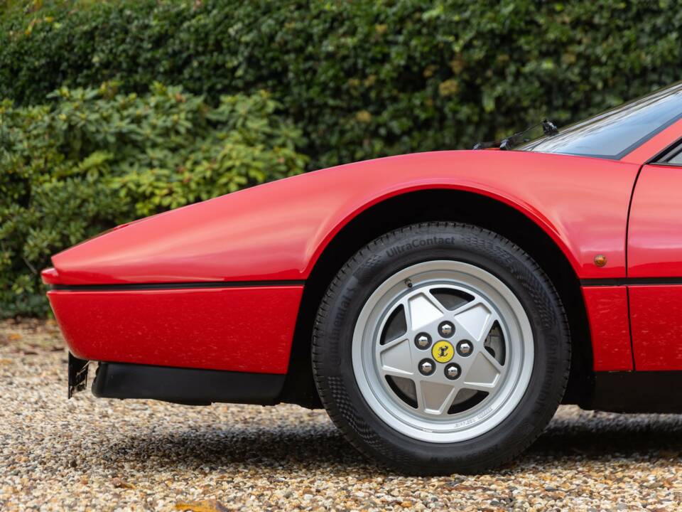 Image 10/50 of Ferrari 328 GTB (1989)