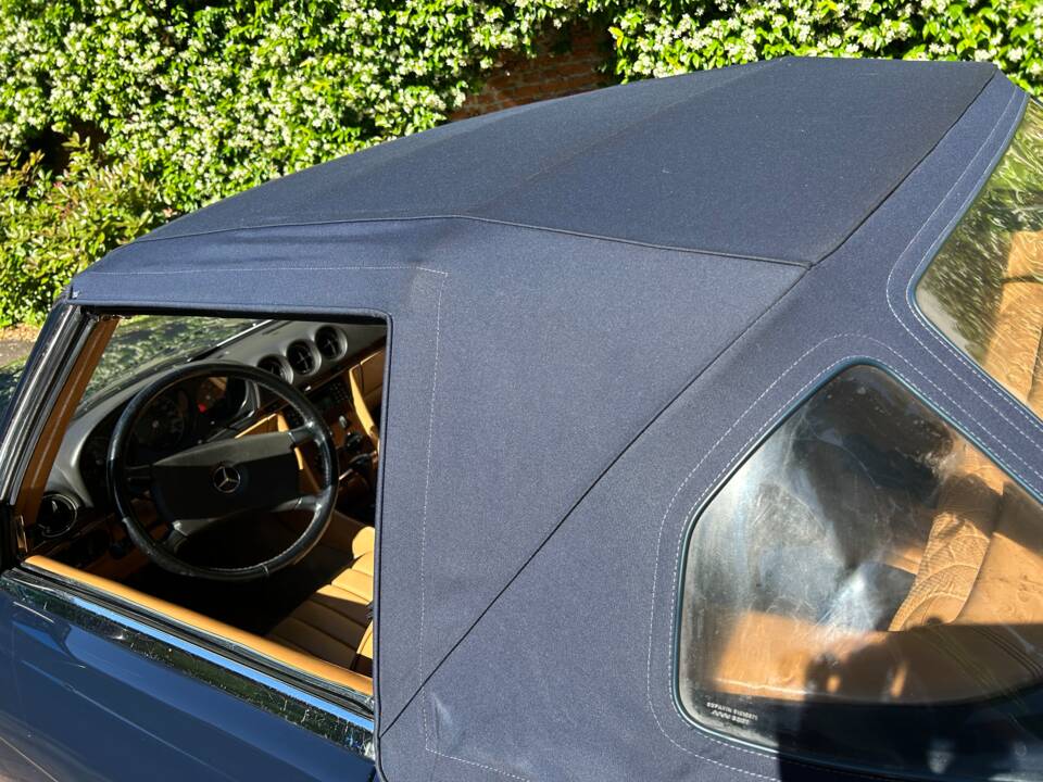 Image 38/50 of Mercedes-Benz 380 SL (1983)