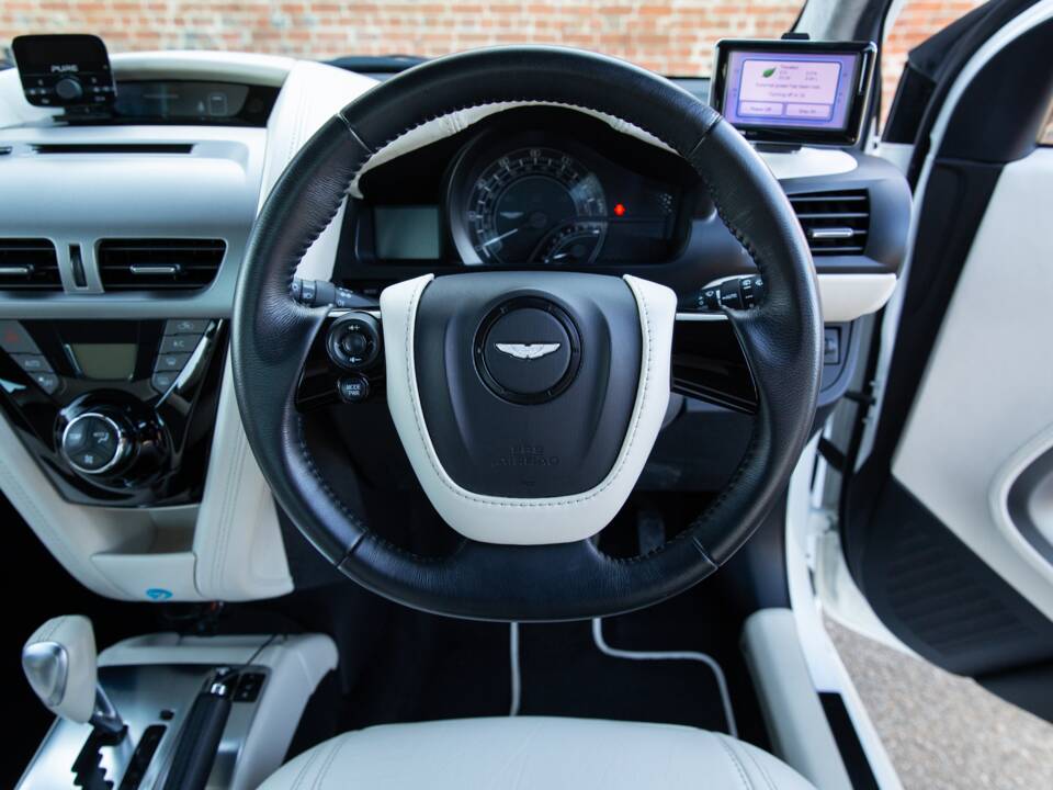 Bild 89/95 von Aston Martin Cygnet (2012)