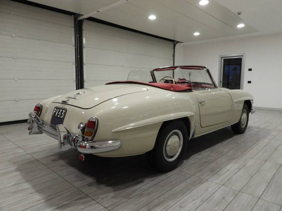 Image 4/15 of Mercedes-Benz 190 SL (1963)