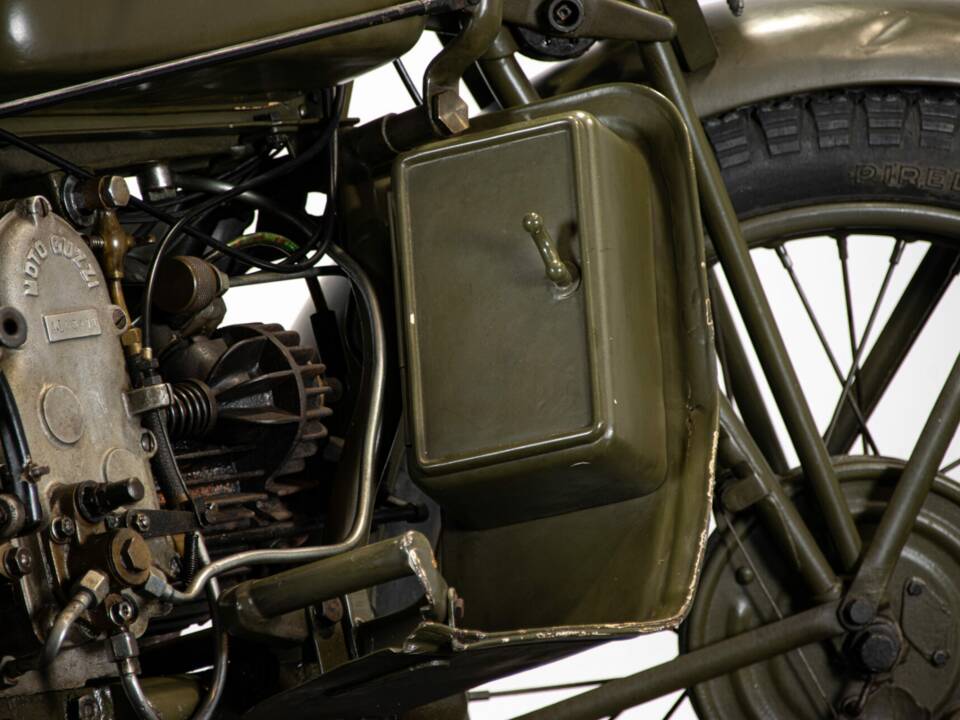 Bild 26/50 von Moto Guzzi DUMMY (1943)