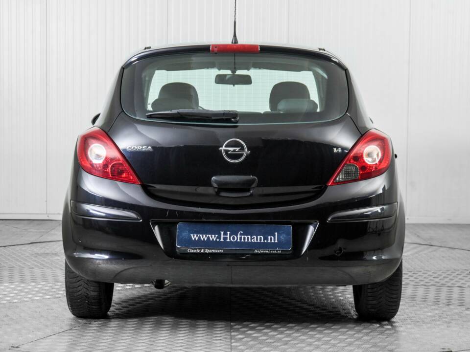 Bild 13/40 von Opel Corsa 1.2 (2008)