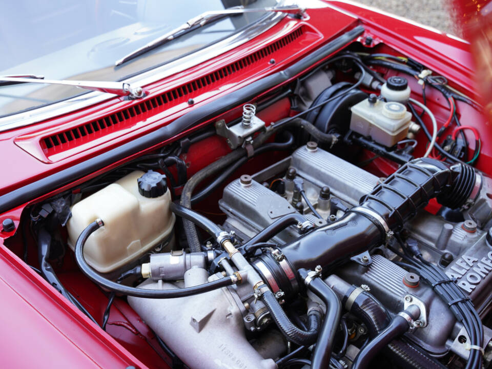 Image 43/50 of Alfa Romeo 2.0 Spider (1990)