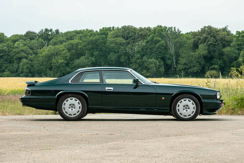 Image 45/45 de Jaguar XJRS 6.0 (1993)