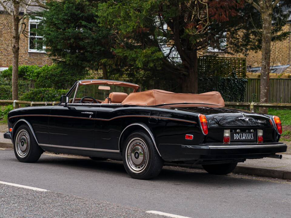 Image 4/29 of Rolls-Royce Corniche IV (1993)