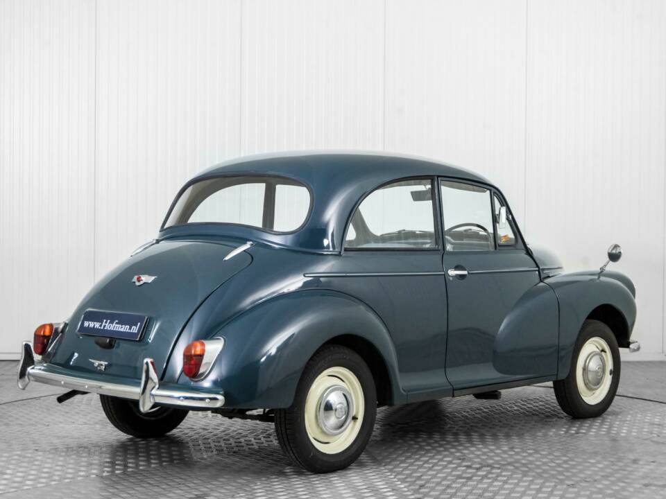 Image 2/50 of Morris Minor 1000 (1967)