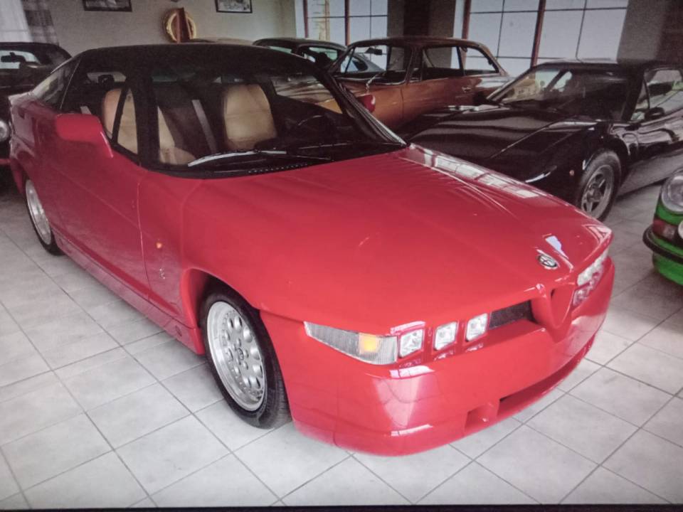 Image 2/15 de Alfa Romeo SZ (1991)