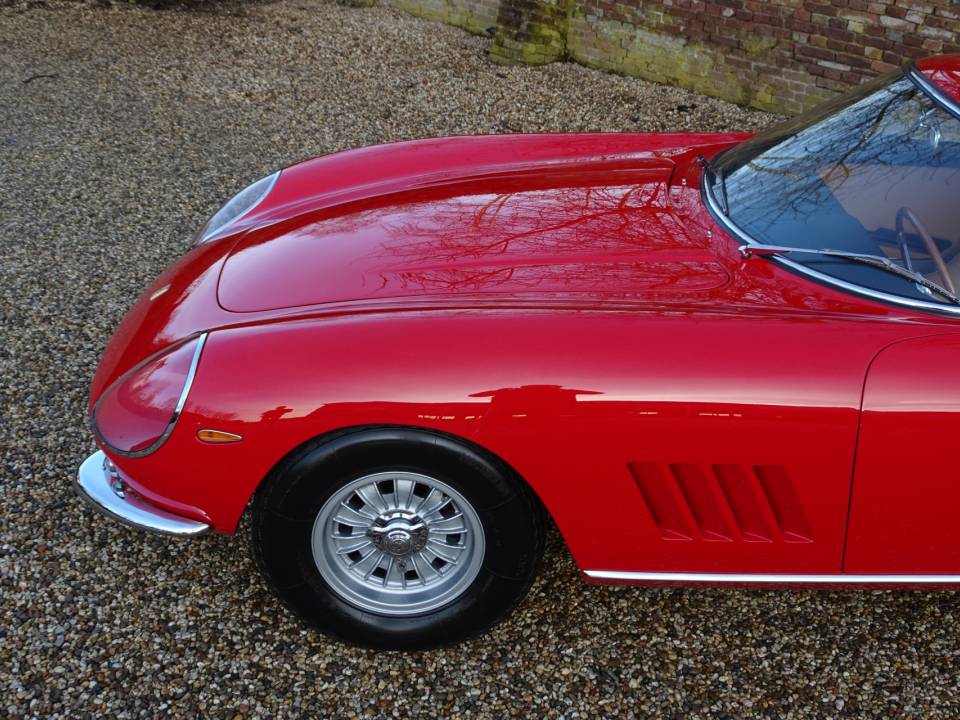 Image 22/50 of Ferrari 275 GTB (1965)