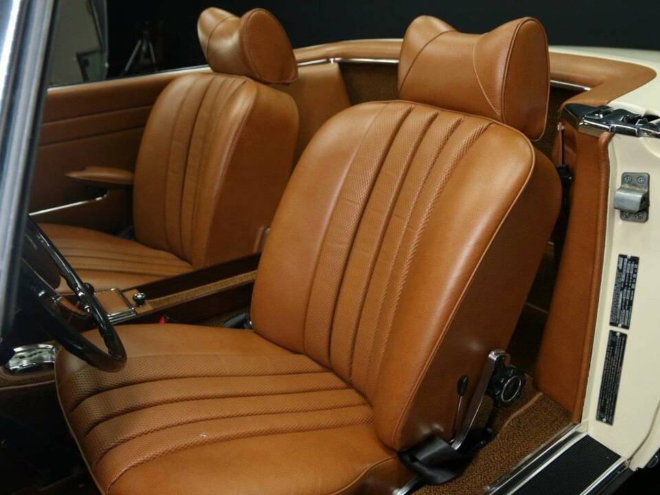 Imagen 11/30 de Mercedes-Benz 280 SL (1971)