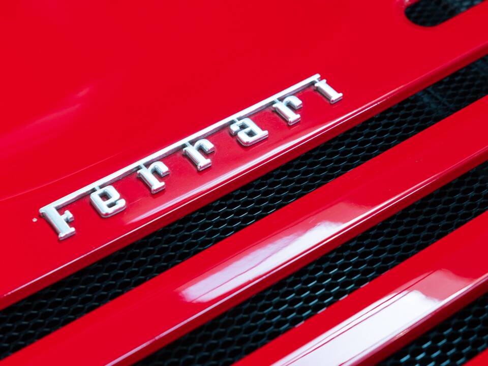 Afbeelding 35/40 van Ferrari F 355 Berlinetta (1996)