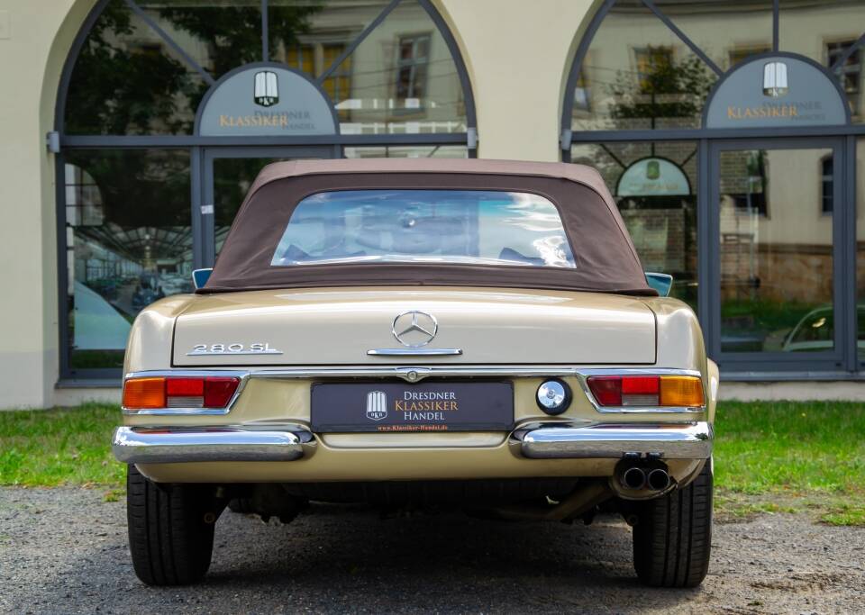Image 30/56 de Mercedes-Benz 280 SL (1970)