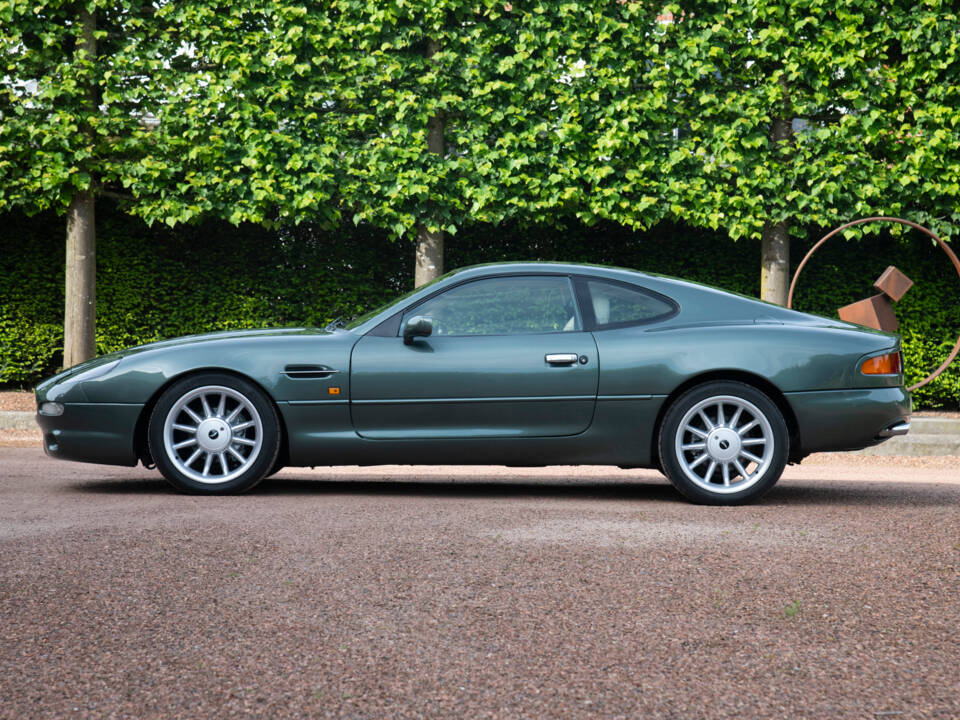 Immagine 65/76 di Aston Martin DB 7 (1995)
