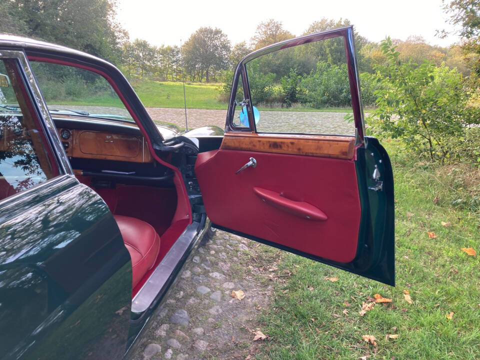 Image 50/52 de Jaguar 420 G (1967)