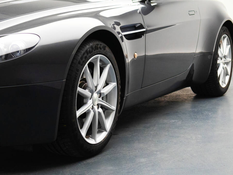 Image 5/10 de Aston Martin V8 Vantage (2007)