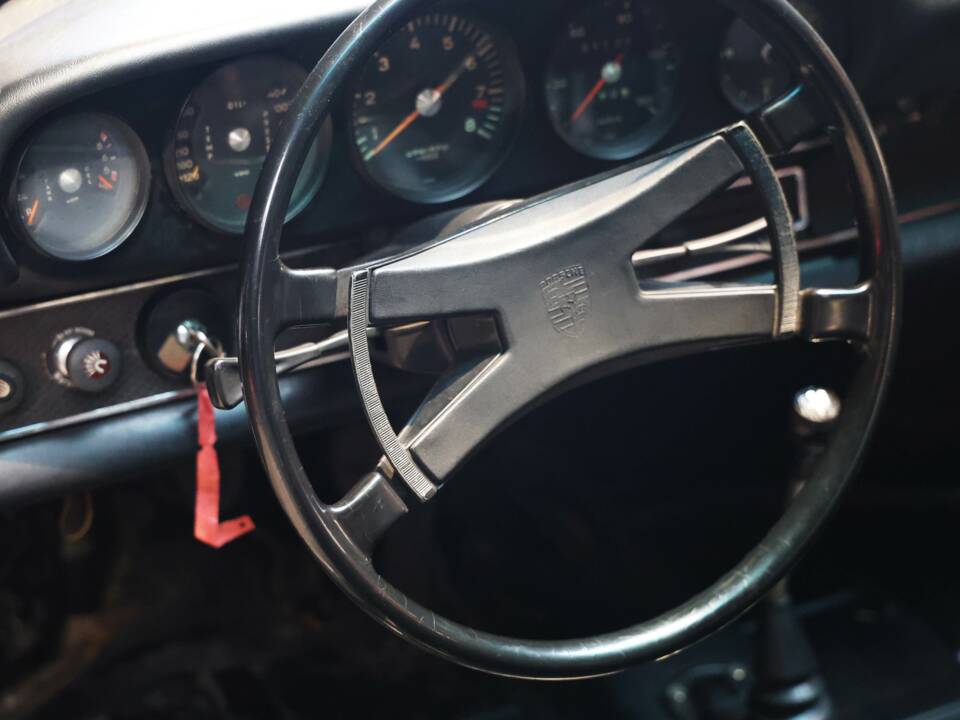 Bild 28/39 von Porsche 911 2.0 S (1968)