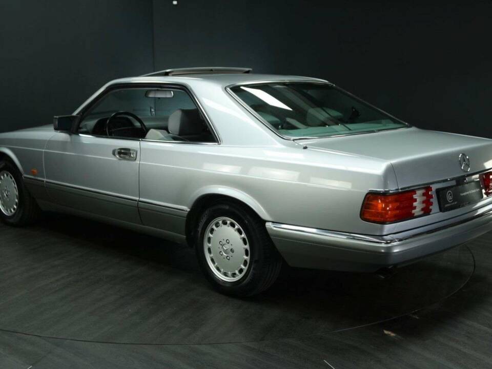 Afbeelding 4/50 van Mercedes-Benz 560 SEC (1991)