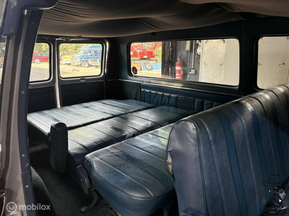Bild 10/50 von Chevrolet Van (1983)