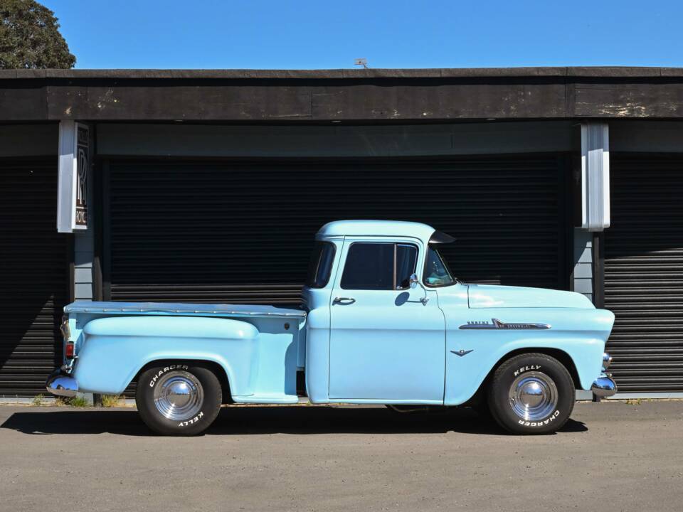 Immagine 13/50 di Chevrolet Apache Stepside (1958)