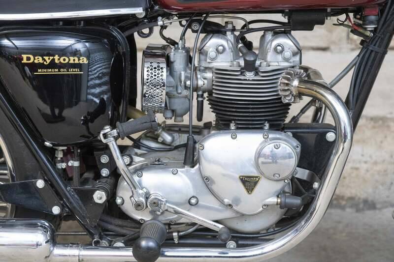Image 8/38 of Triumph T 100 R Daytona (1971)