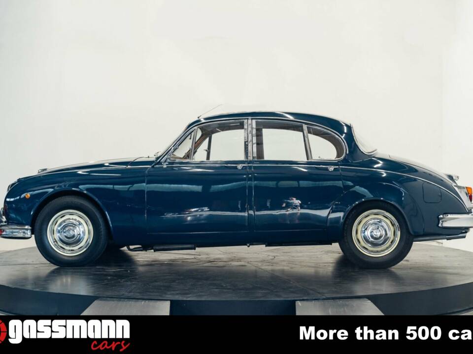 Afbeelding 5/15 van Jaguar 240 (1969)