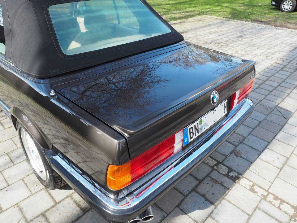 Image 16/40 of BMW 325i (1986)